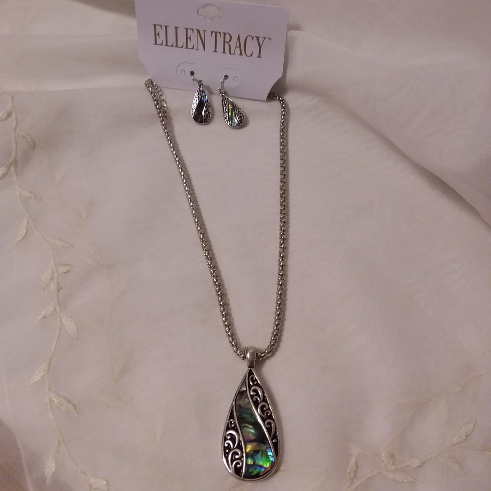 Rainbow Shell Necklace Earrings Ellen Tracy